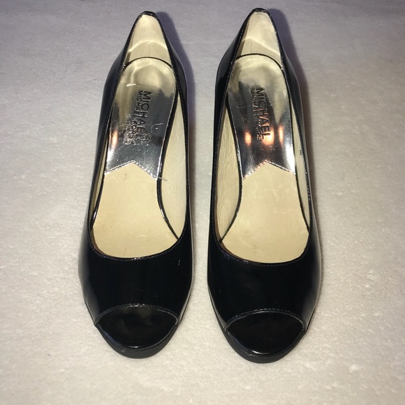 Michael Kors shoes - Picture 3 of 7